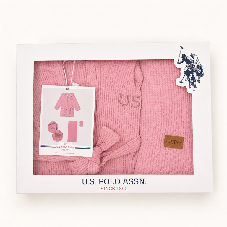 Three Piece Pink Bath Set